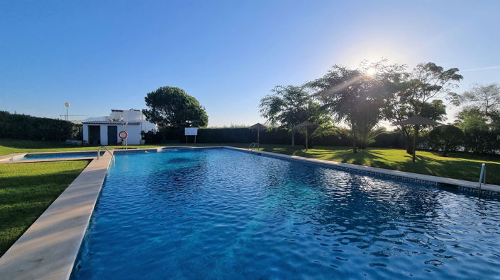 Image No.5-3 Bed Property for sale