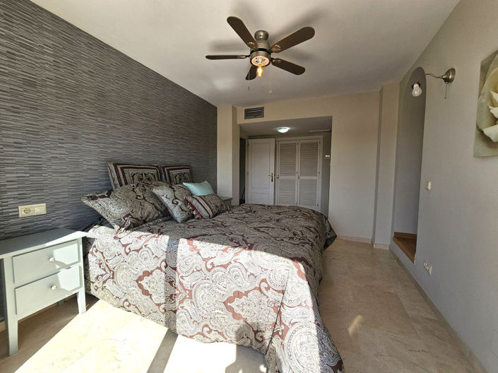 Image No.8-3 Bed Property for sale