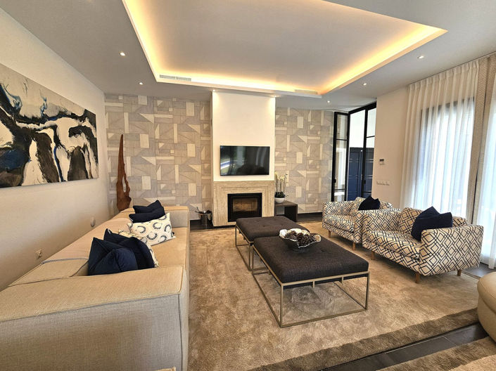 Image No.6-4 Bed Property for sale