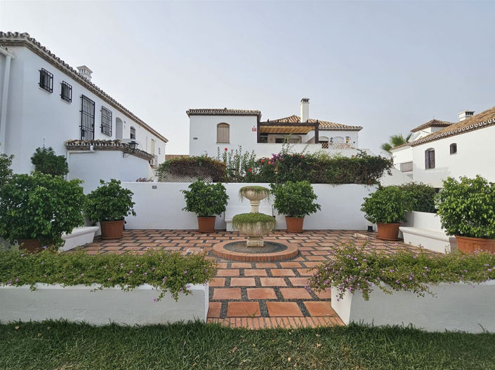 Image No.22-Propriété de 1 chambre à vendre à Benamara