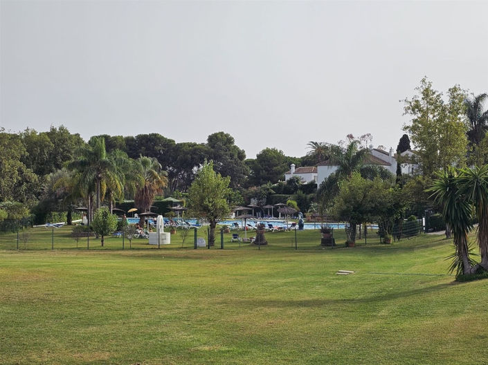 Image No.25-1 Bed Property for sale