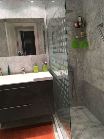 Image No.9-2 Bed Property for sale