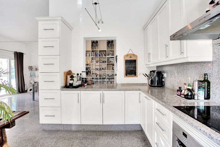 Image No.32-Propriété de 6 chambres à vendre à Marbesa