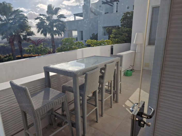 Image No.16-2 Bed Property for sale