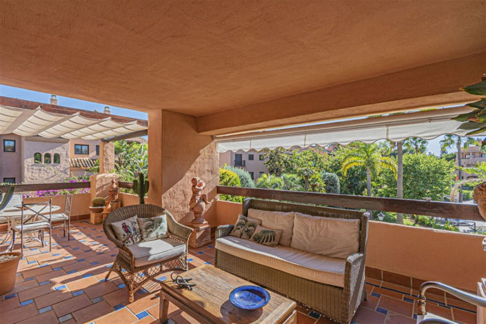 Image No.2-4 Bed Property for sale