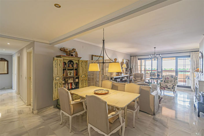 Image No.6-4 Bed Property for sale