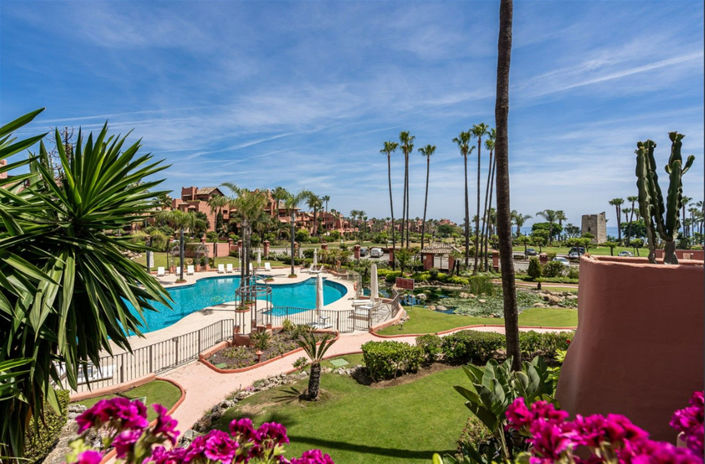 Image No.11-3 Bed Property for sale