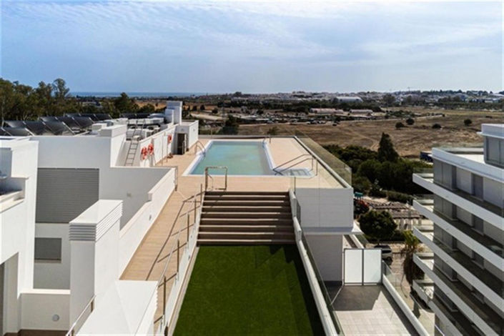 Image No.18-2 Bed Property for sale