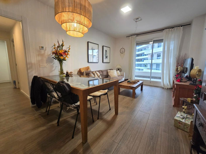 Image No.4-2 Bed Property for sale