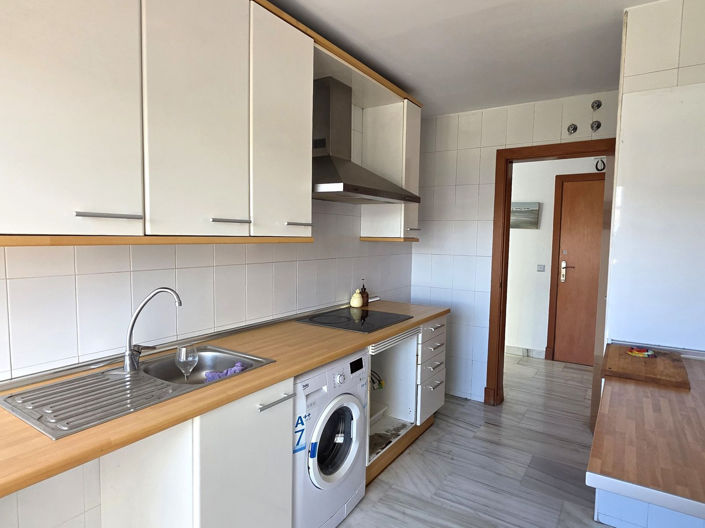 Image No.8-2 Bed Property for sale