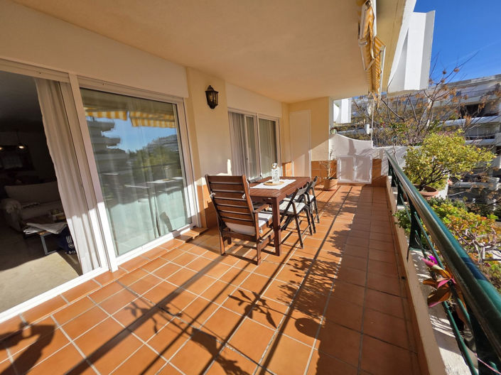 Image No.4-2 Bed Property for sale