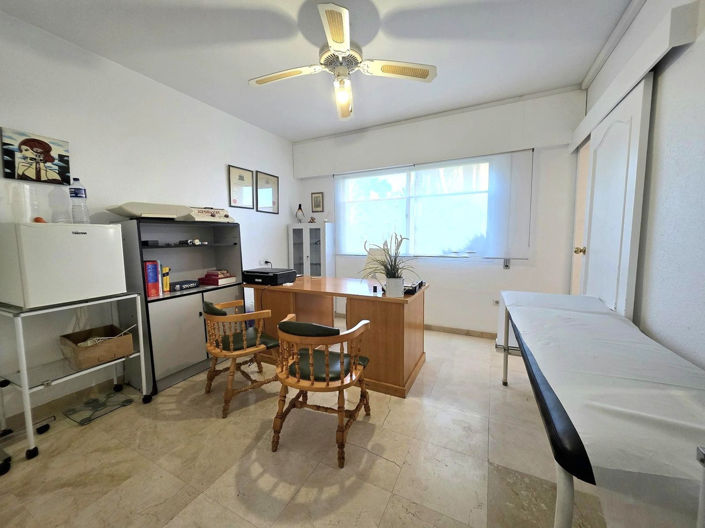 Image No.13-2 Bed Property for sale