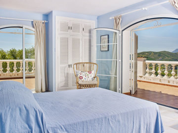 10-bb915d1cb19341576dcdc994b81ab9c5