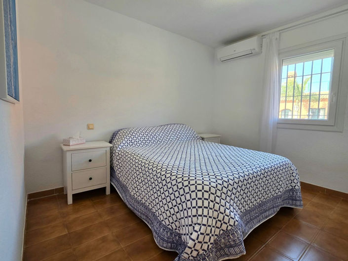 Image No.11-3 Bed Property for sale