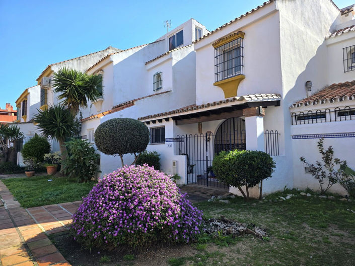 Image No.24-3 Bed Property for sale