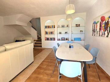 9-467d0cee5b725f3ef65f102a0c2e69c0