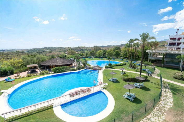 Image No.27-3 Bed Property for sale