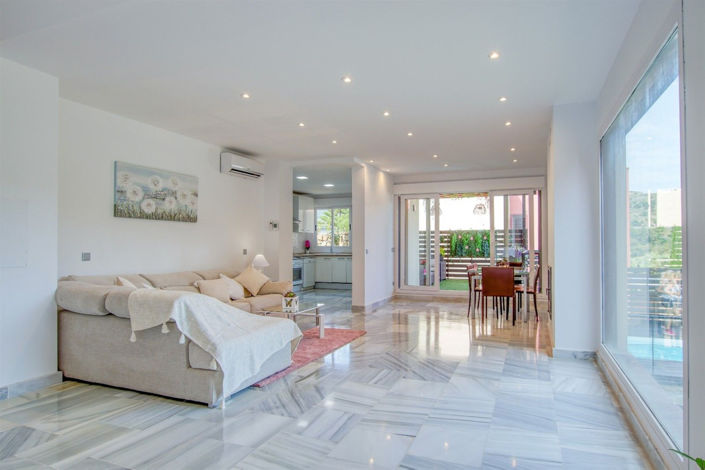 Image No.5-3 Bed Property for sale