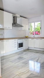 8-e64a9055bba3e77ac8aca3b893cdf826