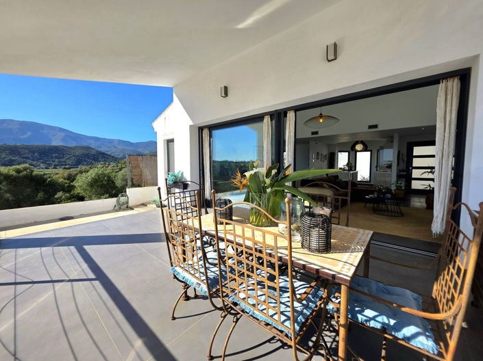 Image No.10-Propriété de 4 chambres à vendre à Estepona