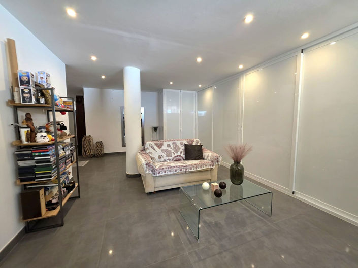 Image No.33-4 Bed Property for sale