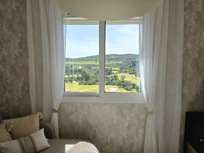 Image No.7-2 Bed Property for sale