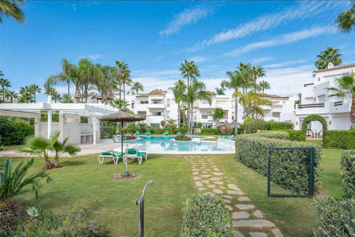 Image No.21-3 Bed Property for sale