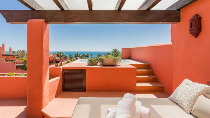 Image No.20-3 Bed Property for sale