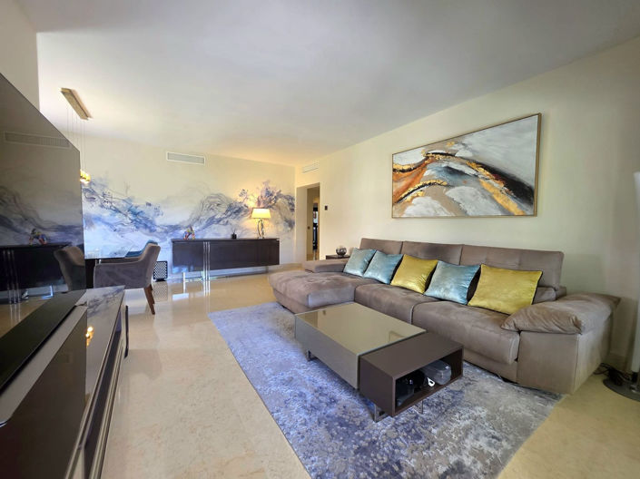 Image No.11-2 Bed Property for sale