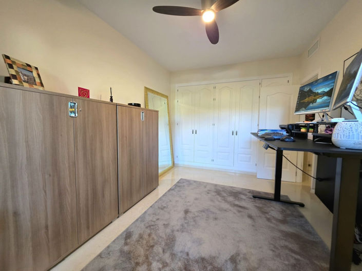 Image No.20-2 Bed Property for sale