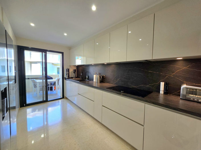 Image No.5-2 Bed Property for sale