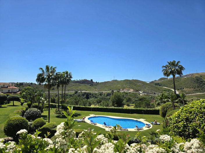 Image No.8-2 Bed Property for sale