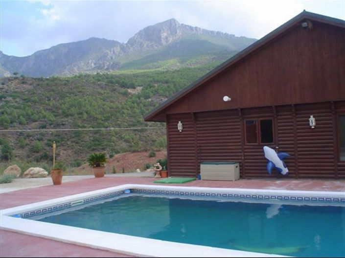 Image No.6-3 Bed Property for sale