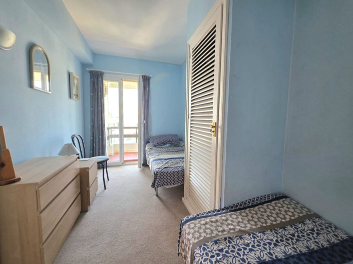 Image No.11-3 Bed Property for sale