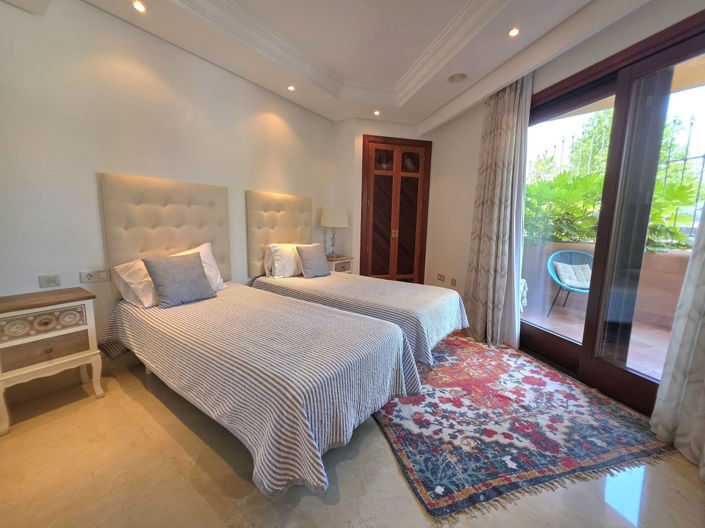 Image No.14-3 Bed Property for sale