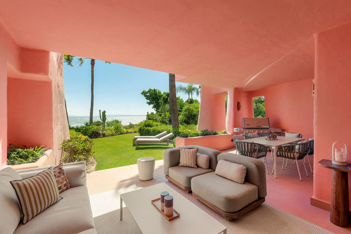 Image No.17-3 Bed Property for sale