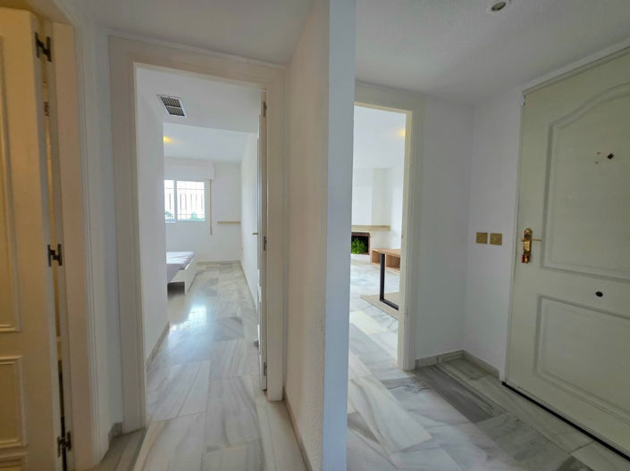 Image No.12-2 Bed Property for sale