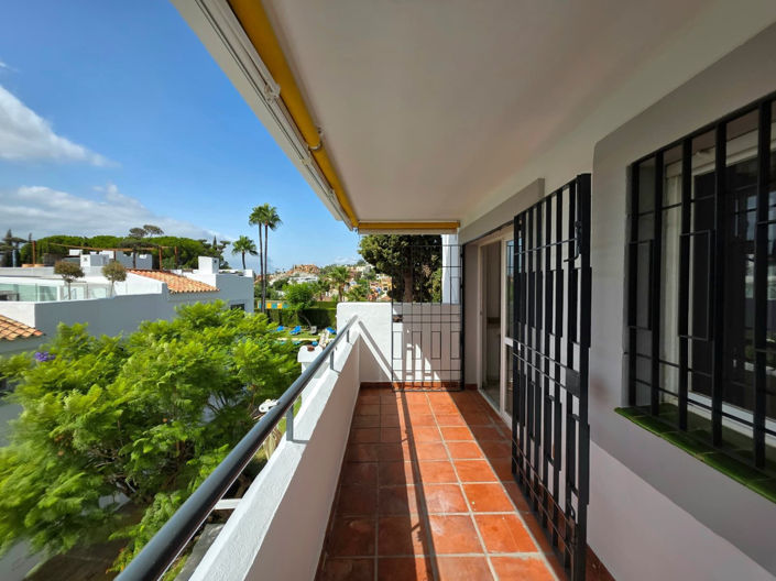 Image No.3-2 Bed Property for sale