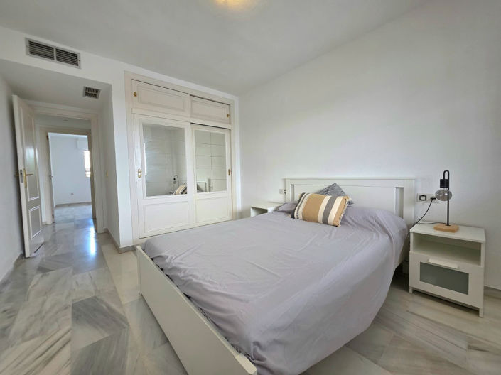 Image No.6-2 Bed Property for sale