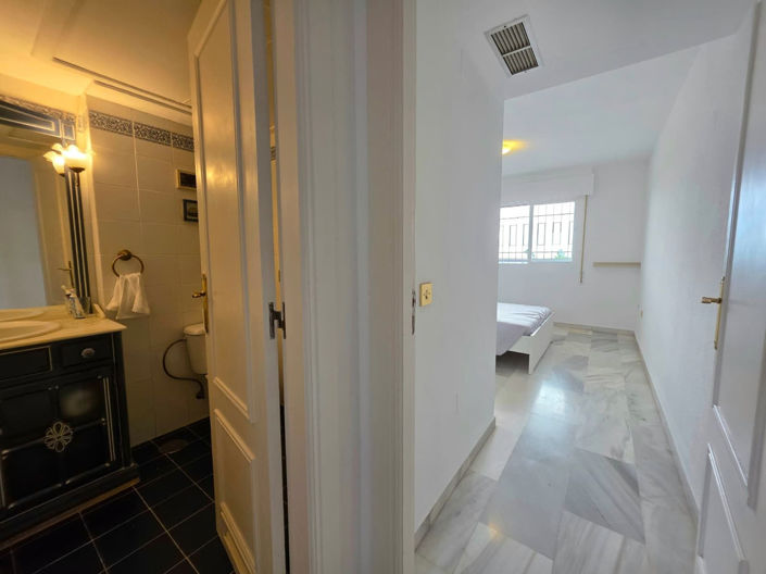 Image No.8-2 Bed Property for sale
