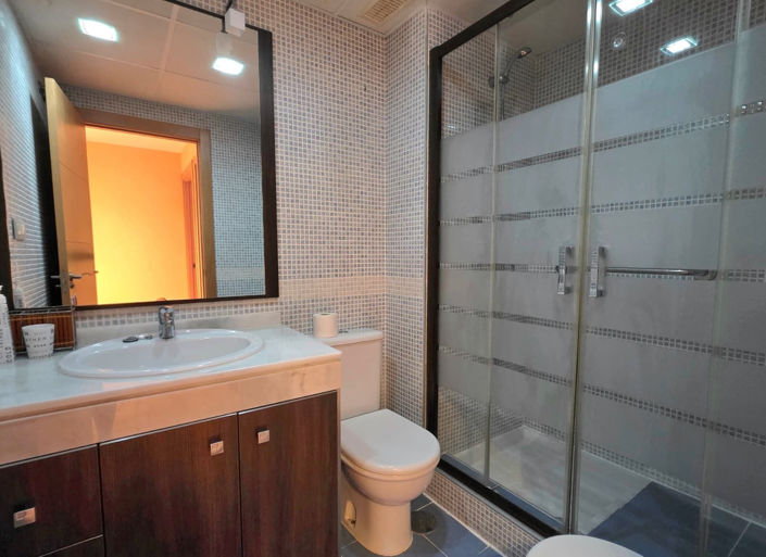 Image No.19-3 Bed Property for sale