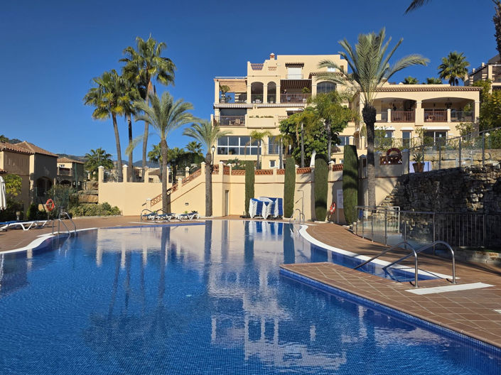 Image No.27-2 Bed Property for sale