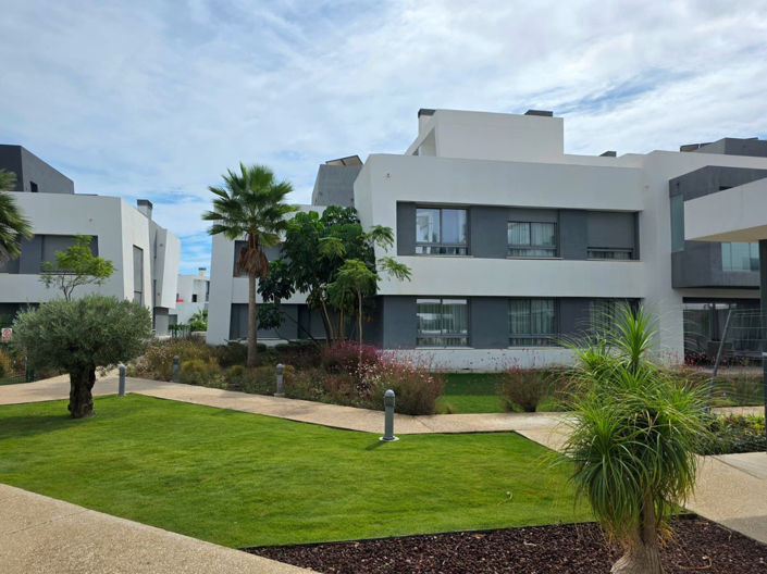 Image No.27-2 Bed Property for sale