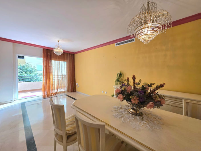 Image No.13-2 Bed Property for sale