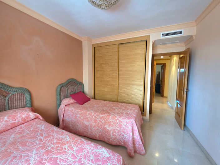 Image No.20-2 Bed Property for sale