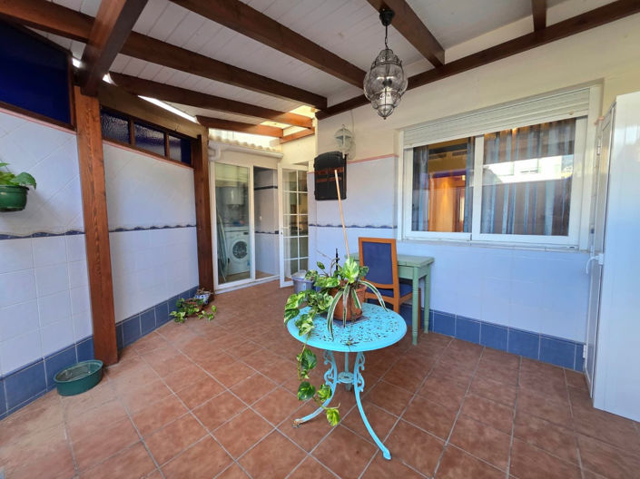 Image No.8-2 Bed Property for sale