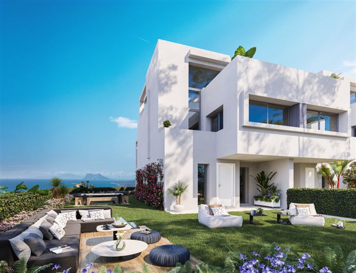 Image No.1-3 Bed Townhouse for sale