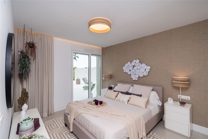 Image No.18-2 Bed Apartment for sale