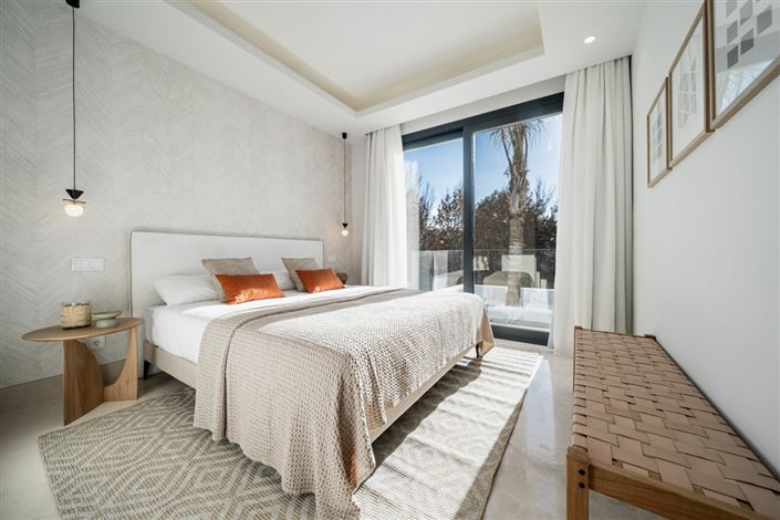 Image No.12-4 Bed Villa / Detached for sale