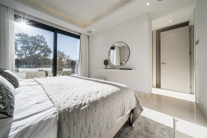 Image No.21-4 Bed Villa / Detached for sale